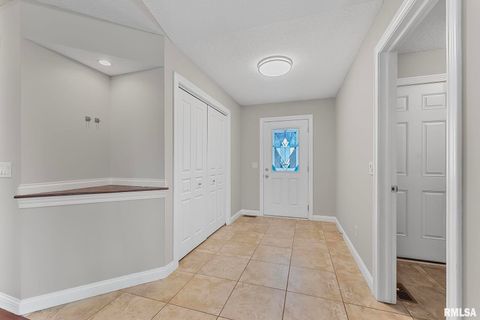 Tiny photo for 6451 FRIENDSHIP Path, Bettendorf, IA 52722 (MLS # QC4267390)