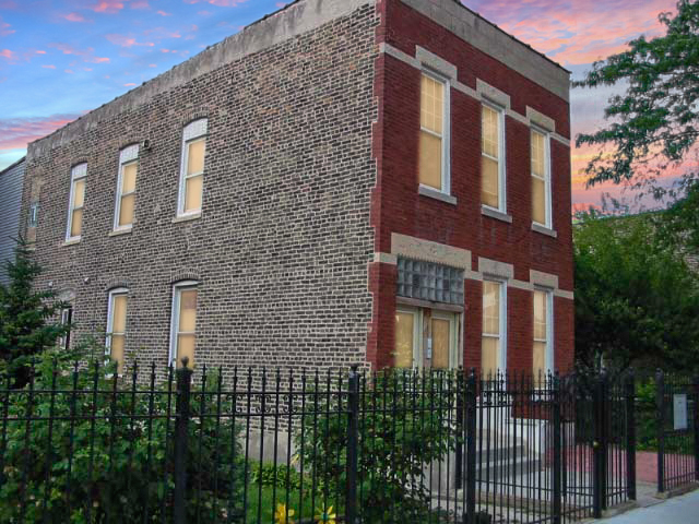 2148 W Erie Street