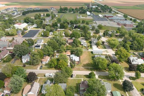 Tiny photo for 410 S Main Street, Flanagan, IL 61740 (MLS # 12446162)