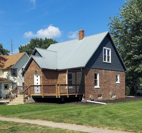 Photo of 410 S Main Street, Flanagan, IL 61740 (MLS # 12446162)