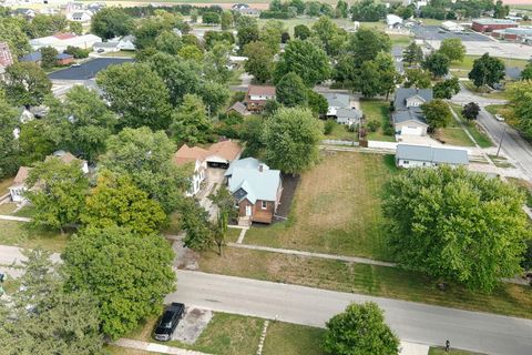Tiny photo for 410 S Main Street, Flanagan, IL 61740 (MLS # 12446162)