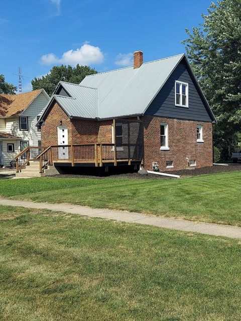 Tiny photo for 410 S Main Street, Flanagan, IL 61740 (MLS # 12446162)