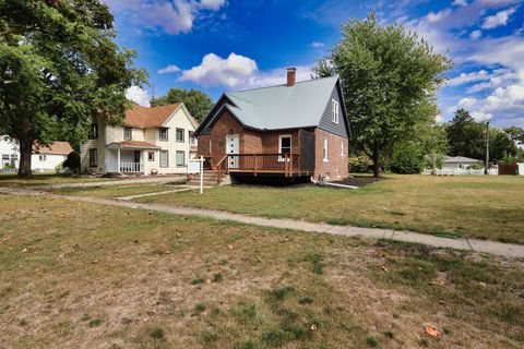 Tiny photo for 410 S Main Street, Flanagan, IL 61740 (MLS # 12446162)