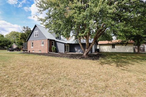 Tiny photo for 410 S Main Street, Flanagan, IL 61740 (MLS # 12446162)