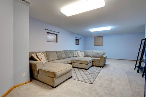 Tiny photo for 39 W Vandermeer Drive, Antioch, IL 60002 (MLS # 12560063)