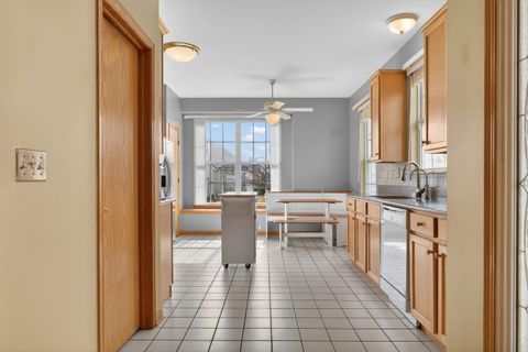 Tiny photo for 39 W Vandermeer Drive, Antioch, IL 60002 (MLS # 12560063)