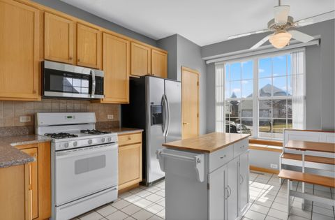 Tiny photo for 39 W Vandermeer Drive, Antioch, IL 60002 (MLS # 12560063)