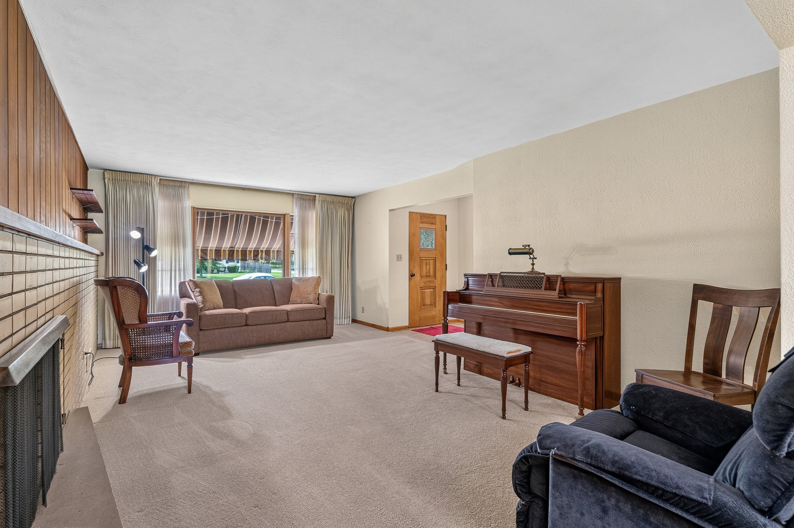 3300 Pinecrest Drive