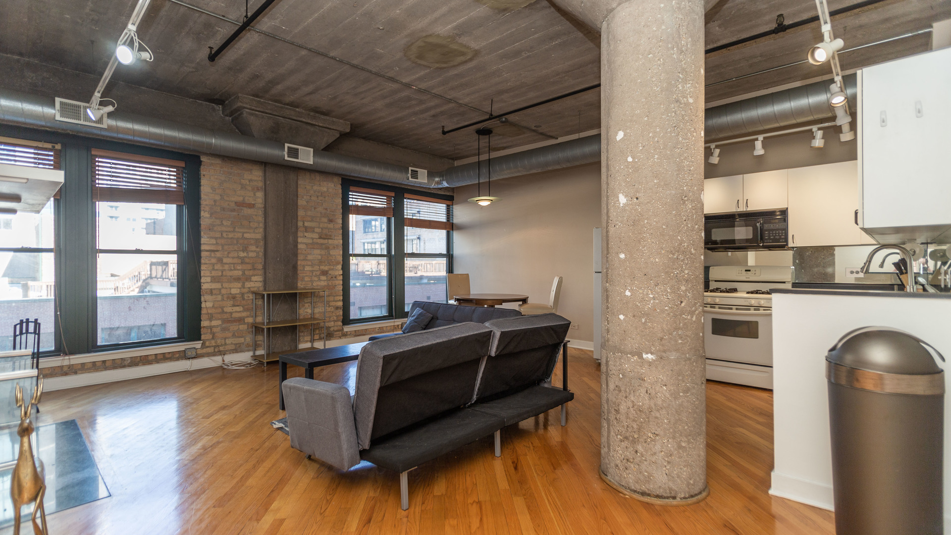 411 W Ontario Street 516