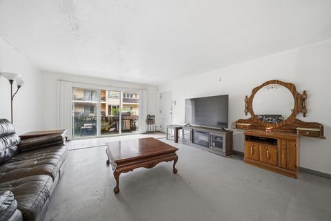 Tiny photo for 10340 S Pulaski Road #103, Oak Lawn, IL 60453 (MLS # 12626065)