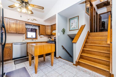 Tiny photo for 7924 W 79th Place, Bridgeview, IL 60455 (MLS # 12693663)