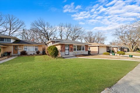 A home in Dolton