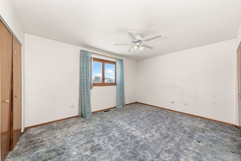 Tiny photo for 5841 W 75th Place, Burbank, IL 60459 (MLS # 12523821)