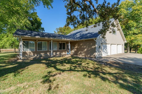 Tiny photo for 15011 Fowler School Road, Marion, IL 62959 (MLS # 12779587)