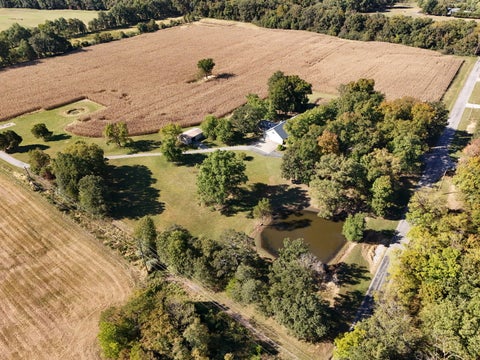 Tiny photo for 15011 Fowler School Road, Marion, IL 62959 (MLS # 12779587)