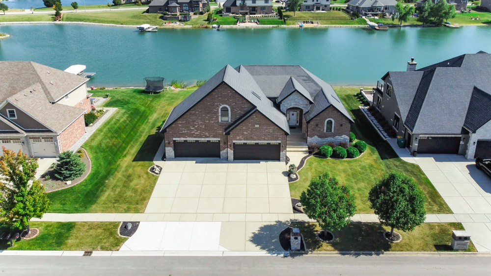 24001 S Sunset Lakes Drive