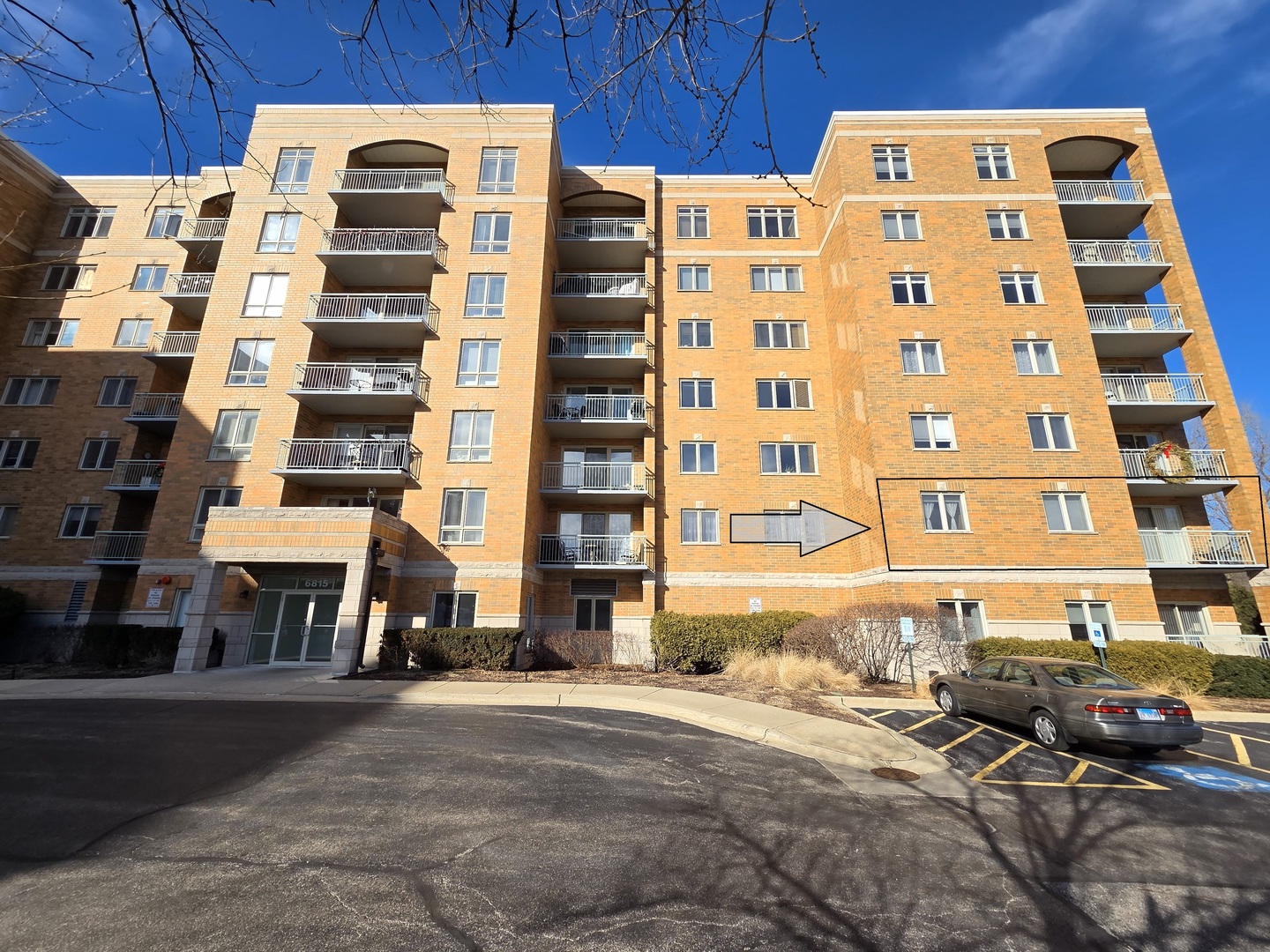 6815 N Milwaukee Avenue 210