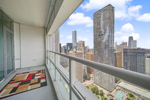 Tiny photo for 340 E RANDOLPH Street #4304, Chicago, IL 60601 (MLS # 12707775)