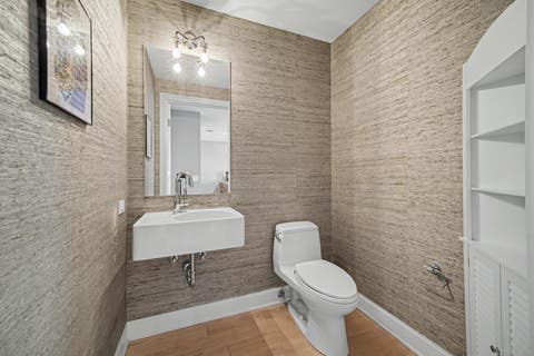 Tiny photo for 340 E RANDOLPH Street #4304, Chicago, IL 60601 (MLS # 12707775)