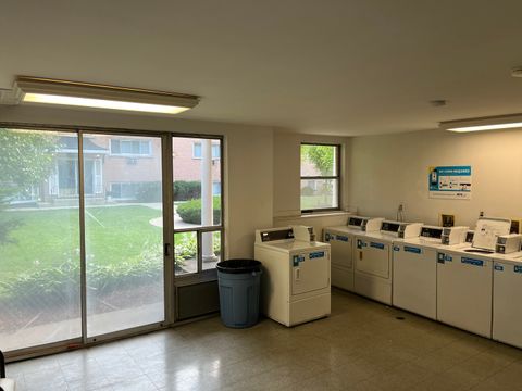 Tiny photo for 415 Wesley Avenue #21, Oak Park, IL 60302 (MLS # 12406492)