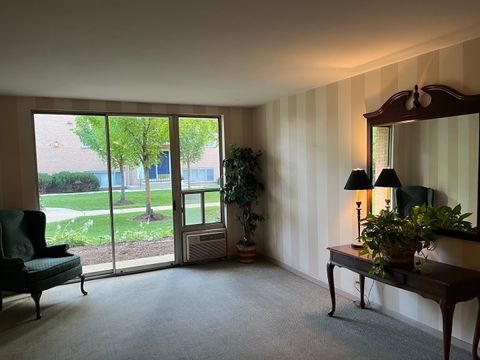 Tiny photo for 415 Wesley Avenue #21, Oak Park, IL 60302 (MLS # 12406492)