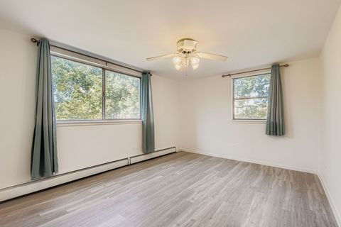 Tiny photo for 415 Wesley Avenue #21, Oak Park, IL 60302 (MLS # 12406492)