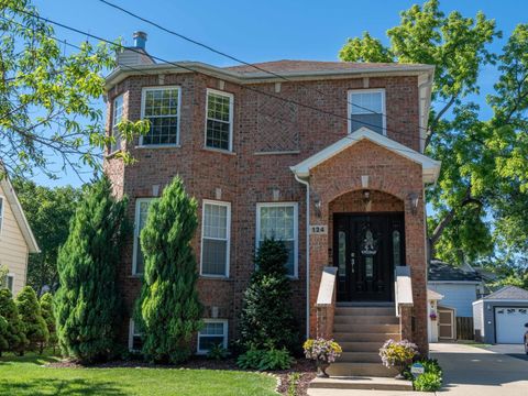 124 Hubbard Court Wauconda IL 60084