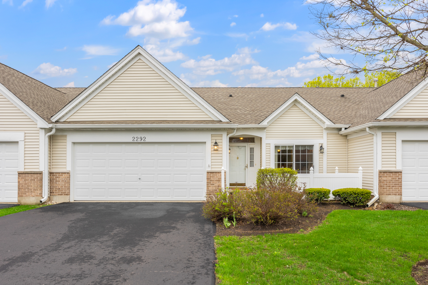 2292 Ashbrook Lane