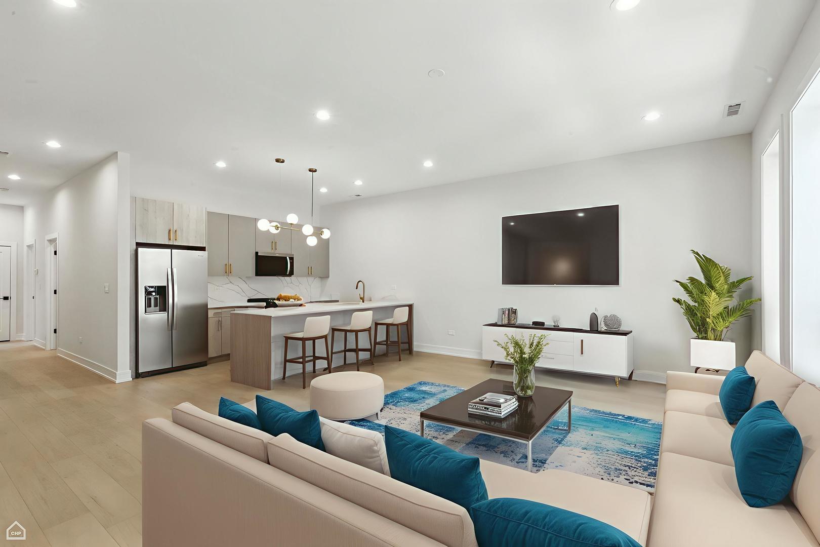 4629 S Michigan Avenue 3