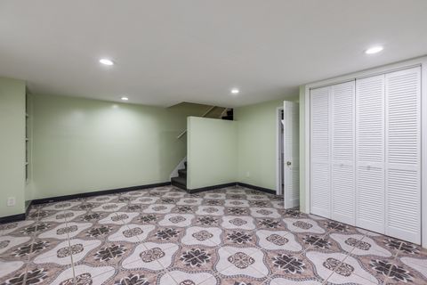 Tiny photo for 5107 N SPRINGFIELD Avenue #B, Chicago, IL 60625 (MLS # 12415427)