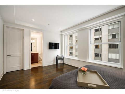 Tiny photo for 159 E Walton Place #7G, Chicago, IL 60611 (MLS # 12496865)