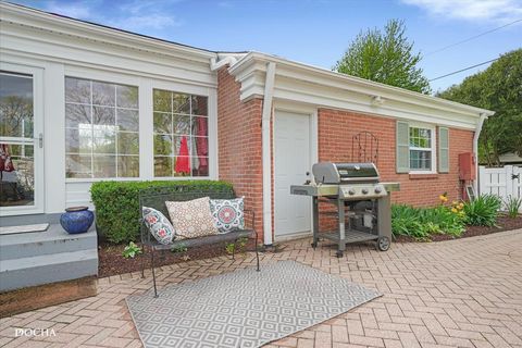 Tiny photo for Aurora, IL 60506 (MLS # 12630469)