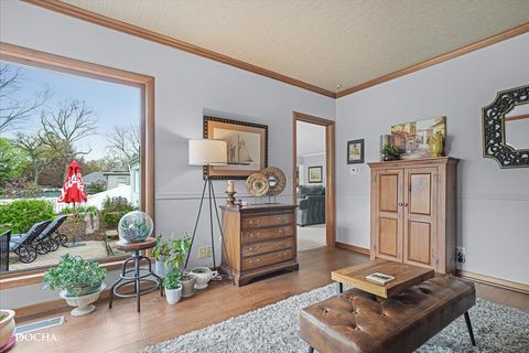 Tiny photo for Aurora, IL 60506 (MLS # 12630469)