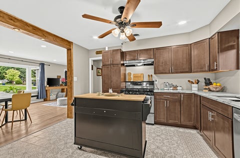 Tiny photo for 6855 W 113th Street, Worth, IL 60482 (MLS # 12736748)