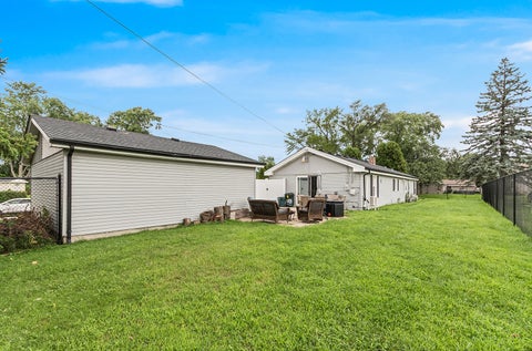 Tiny photo for 6855 W 113th Street, Worth, IL 60482 (MLS # 12736748)