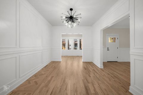 Tiny photo for 3641 N Hermitage Avenue, Chicago, IL 60613 (MLS # 12582755)