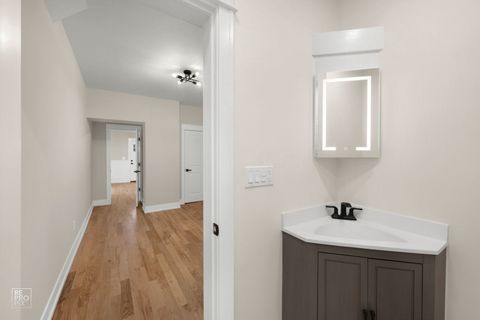 Tiny photo for 3641 N Hermitage Avenue, Chicago, IL 60613 (MLS # 12582755)