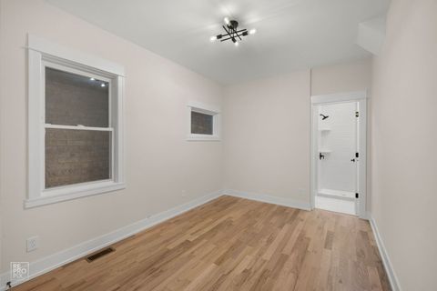 Tiny photo for 3641 N Hermitage Avenue, Chicago, IL 60613 (MLS # 12582755)