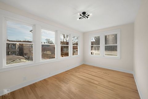 Tiny photo for 3641 N Hermitage Avenue, Chicago, IL 60613 (MLS # 12582755)