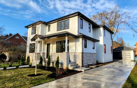 1911 S Prospect Avenue Park Ridge IL 60068