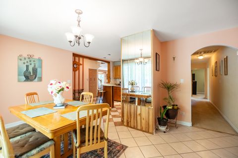Tiny photo for 1720 N CHESTNUT Avenue, Arlington Heights, IL 60004 (MLS # 12639174)