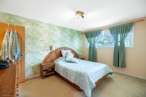 Tiny photo for 1720 N CHESTNUT Avenue, Arlington Heights, IL 60004 (MLS # 12639174)
