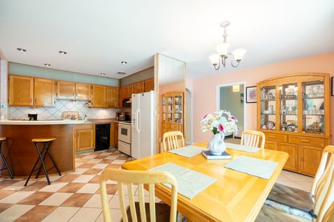 Tiny photo for 1720 N CHESTNUT Avenue, Arlington Heights, IL 60004 (MLS # 12639174)