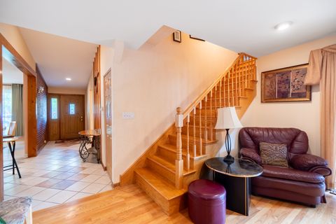 Tiny photo for 1720 N CHESTNUT Avenue, Arlington Heights, IL 60004 (MLS # 12639174)