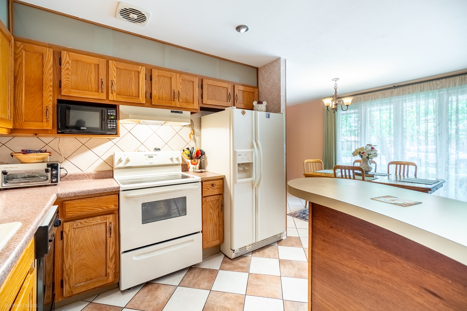 1720 N CHESTNUT Avenue