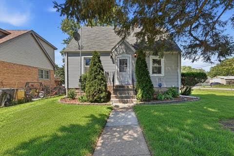 Photo of 11800 S Ridgeway Avenue, Alsip, IL 60803 (MLS # 12724402)