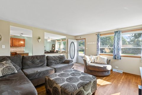 Tiny photo for 12828 Terrace Lane, Crestwood, IL 60418 (MLS # 12474224)