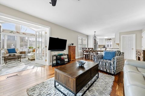 Tiny photo for 509 E Monterey Road, Palatine, IL 60074 (MLS # 12535774)