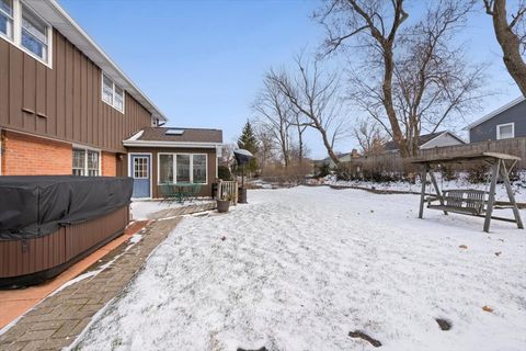 Tiny photo for 509 E Monterey Road, Palatine, IL 60074 (MLS # 12535774)