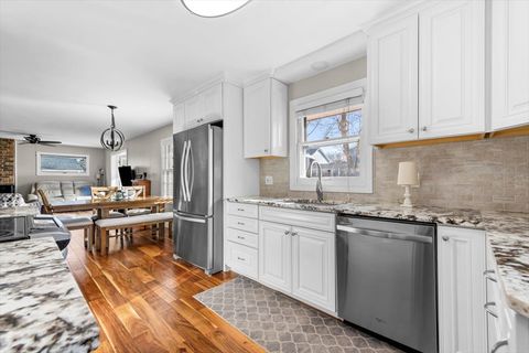 Tiny photo for 509 E Monterey Road, Palatine, IL 60074 (MLS # 12535774)